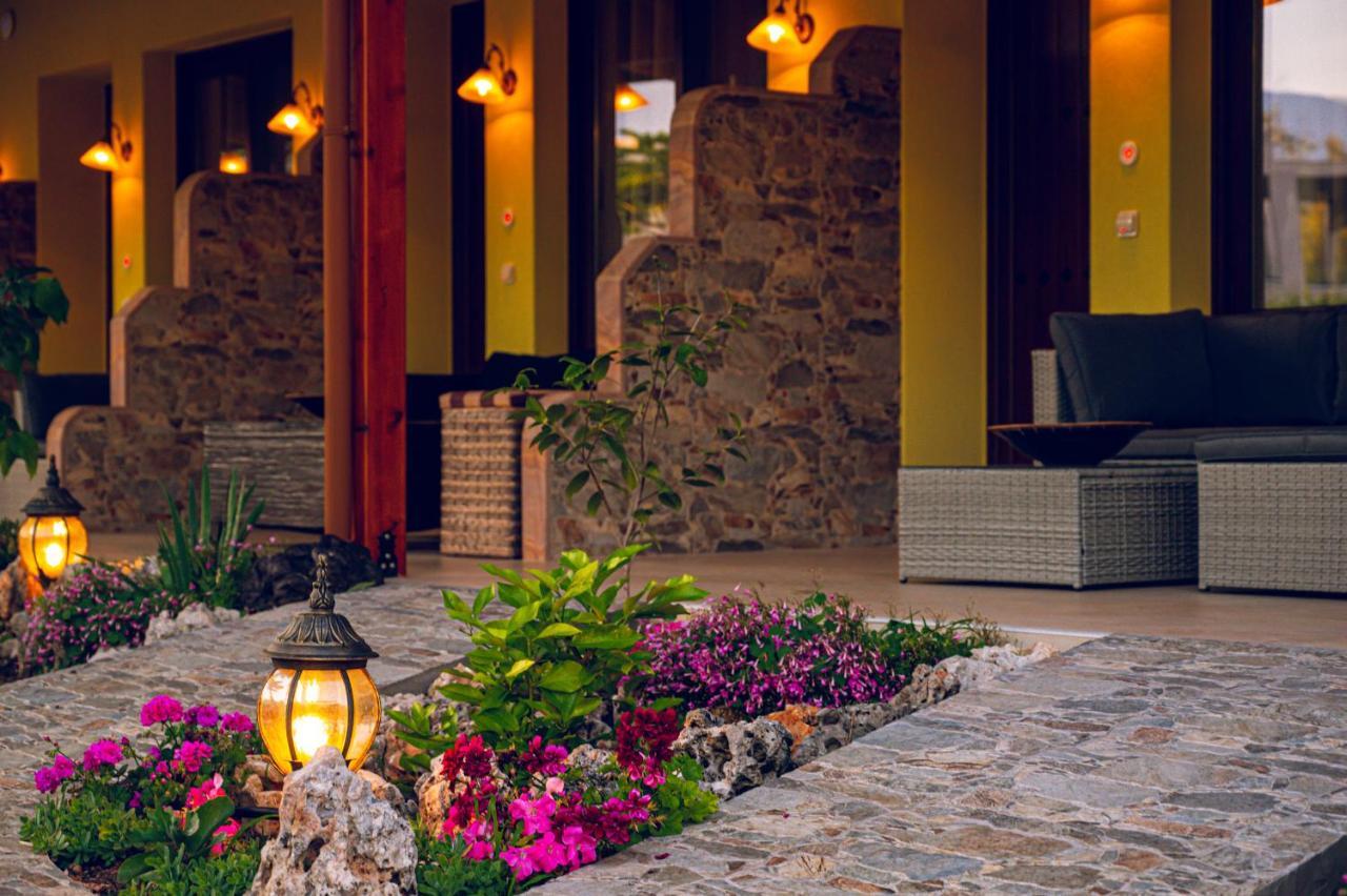 Simi Luxury Suites Pláka Litóhoru Kültér fotó